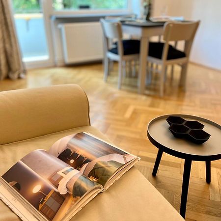 Castanilor 6 - Hip Industrial Apartment Close To City Centre Braşov Esterno foto
