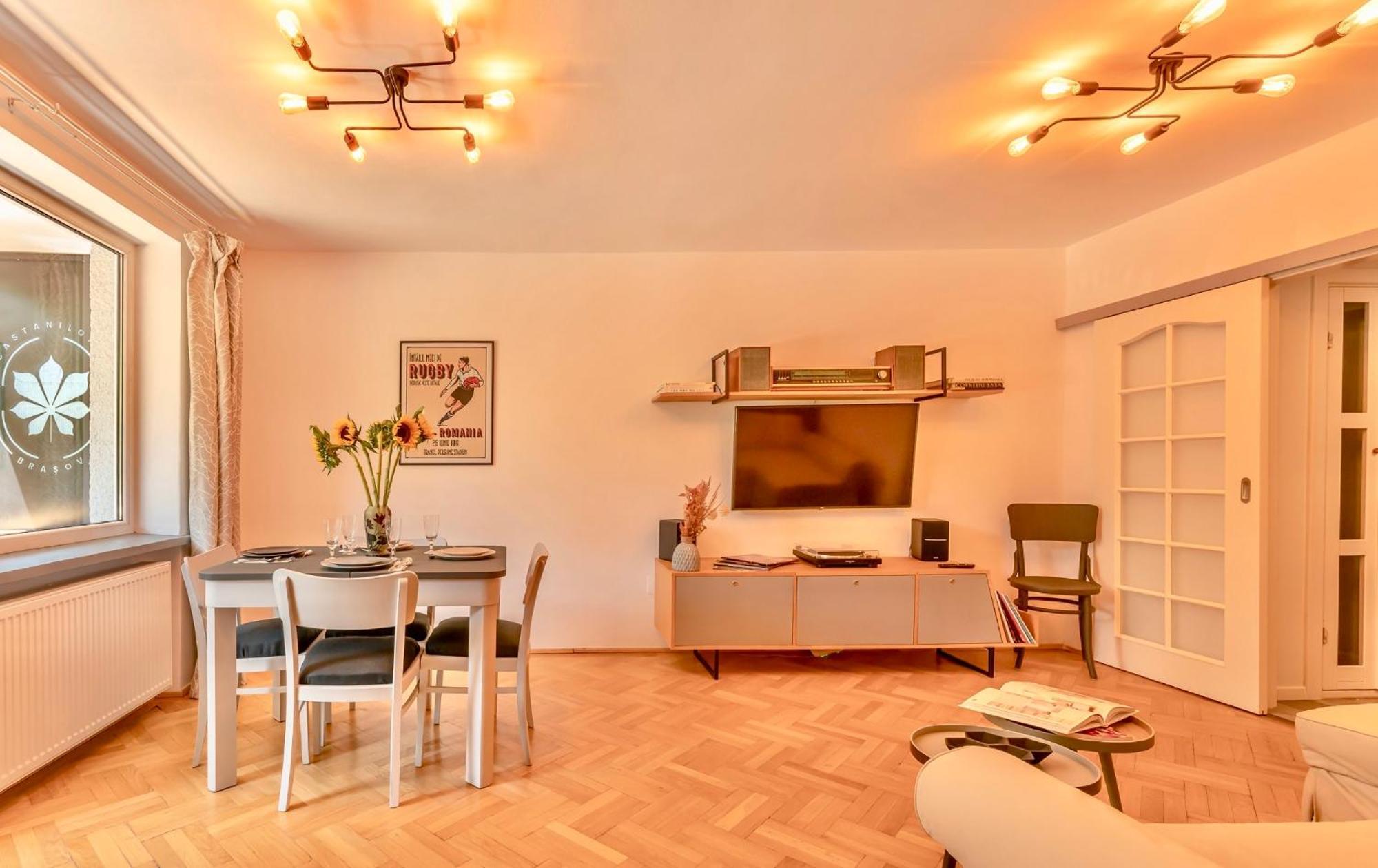 Castanilor 6 - Hip Industrial Apartment Close To City Centre Braşov Esterno foto